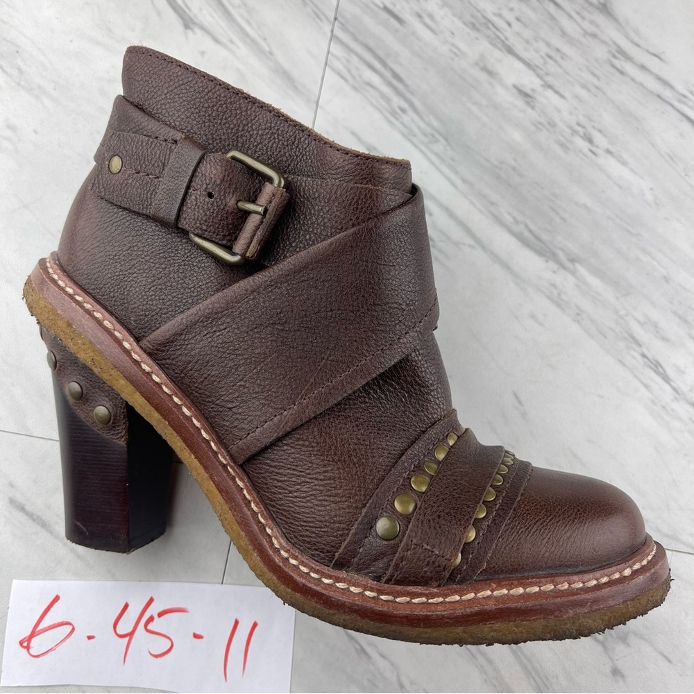•Schuler and Sons Philadelphia Brown ankle boots Heels booties Womens Size 6 B